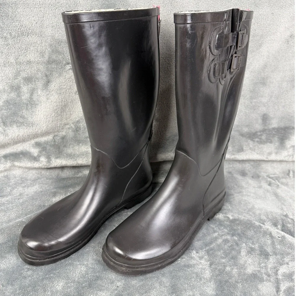 chooka stride confidently